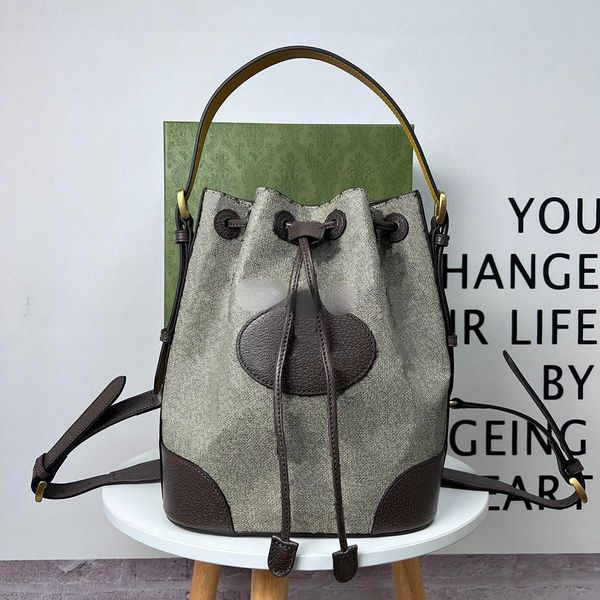2022mirror quality shoulderbags genuine leather female bucket bags totes designer handbag women backpack canvas school bag fashion handbag g
2022mirror quality shoulderbags genuine leather female bucket bags totes designer handbag women backpack canvas school bag fashion handbag g