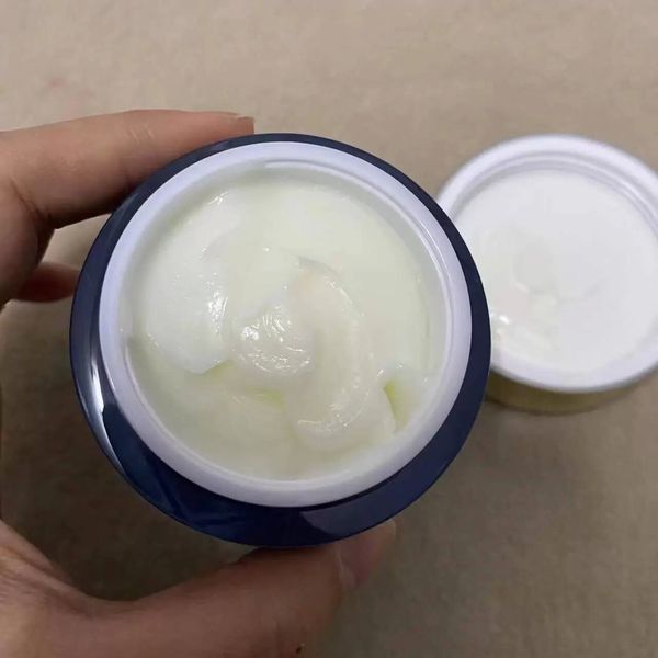 dhl delivery cream revitalizing powder soft face cream day & night 50ml skin care
dhl delivery cream revitalizing powder soft face cream day & night 50ml skin care