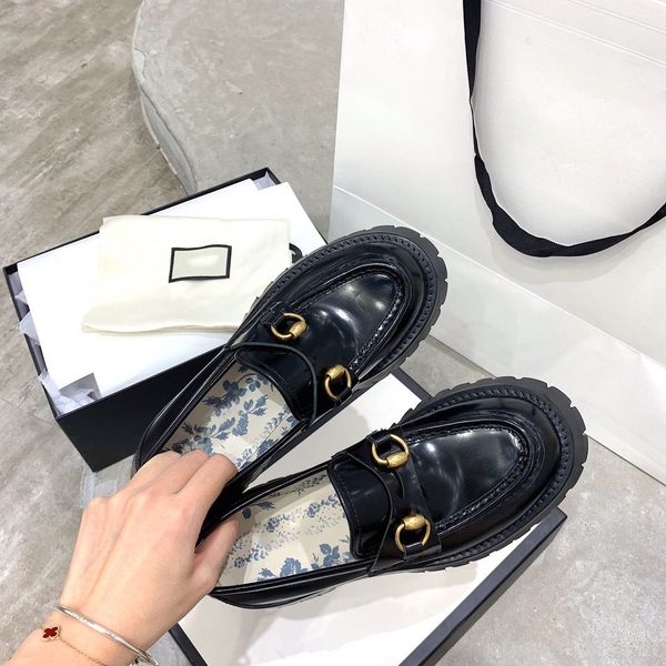 2022 casual shoes trainers sneakers shoes luxury womens loafers cowhide buckle 100% leather black bottom lady platform s esks
2022 casual shoes trainers sneakers shoes luxury womens loafers cowhide buckle 100% leather black bottom lady platform s esks