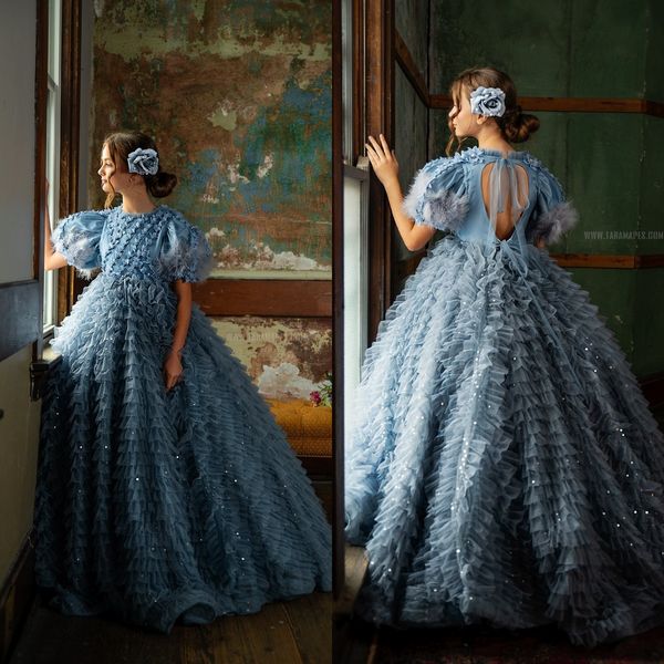 dusty blue 2023 flower girl dresses floral beaded luxury feather pageant gowns for pshoot birthday first communion dress, White;blue
dusty blue 2023 flower girl dresses floral beaded luxury feather pageant gowns for pshoot birthday first communion dress, White;blue