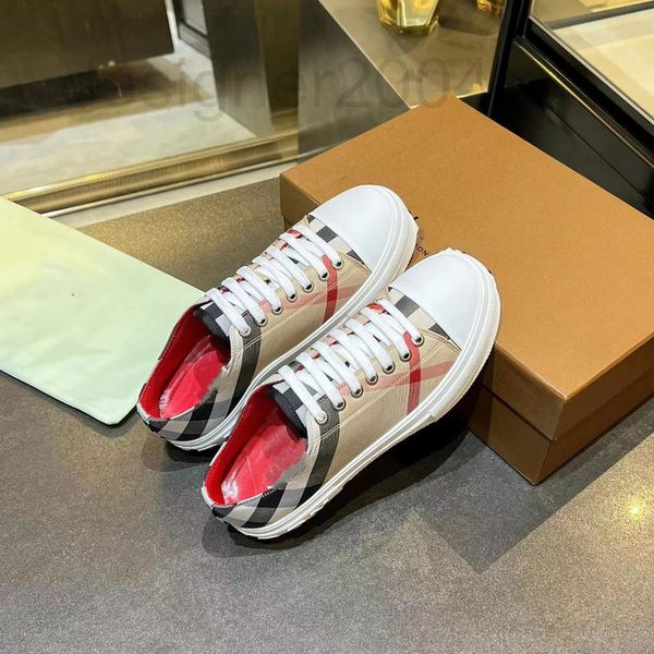 boots designer 2022 men black white cloudbust thunder sneakers women knit fabric 19fw low platform shoes light rubber sole 3d trainers runne
boots designer 2022 men black white cloudbust thunder sneakers women knit fabric 19fw low platform shoes light rubber sole 3d trainers runne