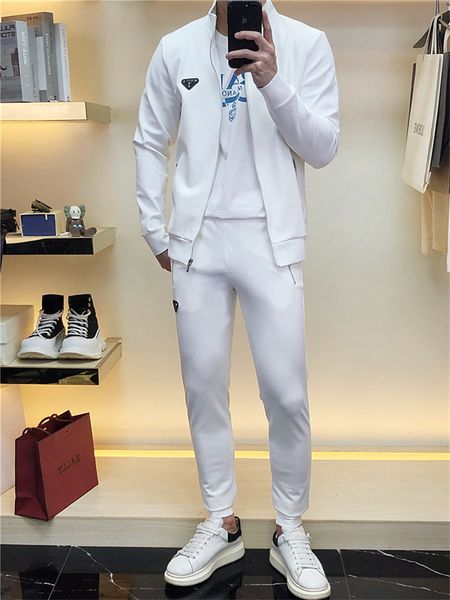 designer brand golden velvet tracksuits logo mens casual street leisure fashion streetwear pullover sweatshirts long sleeves coat and pants, Gray
designer brand golden velvet tracksuits logo mens casual street leisure fashion streetwear pullover sweatshirts long sleeves coat and pants, Gray