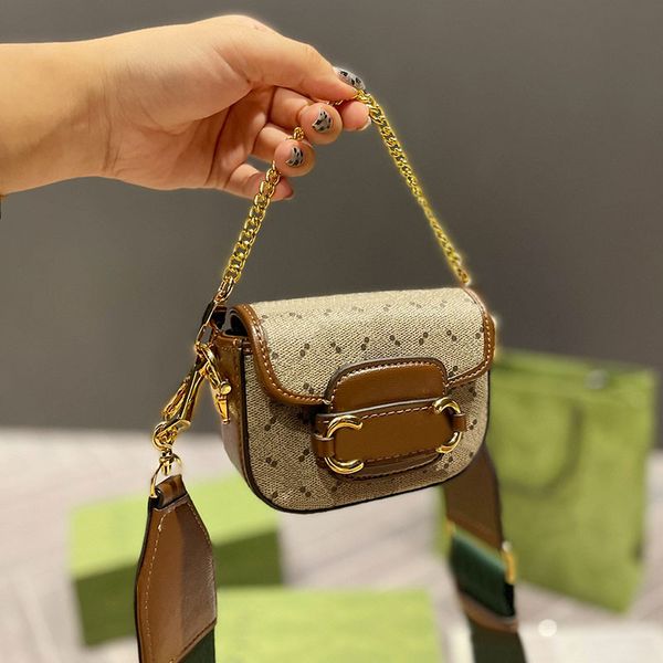 mini saddle bag chian shoulder crossbody bags flap messenger handbag fashon letter print genuine leather removable fabric strap women purse
mini saddle bag chian shoulder crossbody bags flap messenger handbag fashon letter print genuine leather removable fabric strap women purse