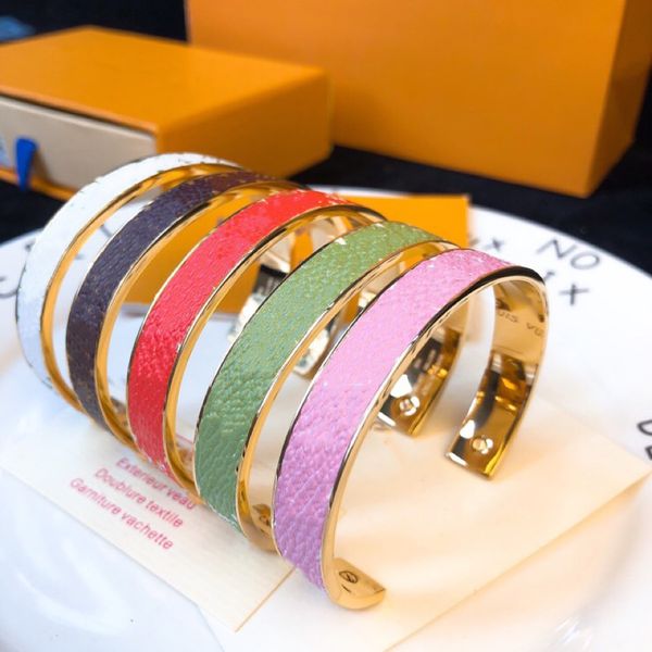 luxury leather bracelets woman cuff fashion letter gold stainless steel bracelet for man women 5 color optional jewelry no box, White
luxury leather bracelets woman cuff fashion letter gold stainless steel bracelet for man women 5 color optional jewelry no box, White