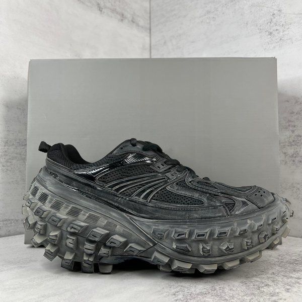 defender trainers tank track tire casual shoe mens womens rubber outsole off-road outdoor heightened thick bottom platform luxurys designers
defender trainers tank track tire casual shoe mens womens rubber outsole off-road outdoor heightened thick bottom platform luxurys designers