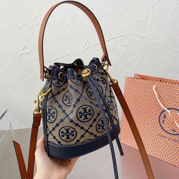 bags crossbody torysburchs designer handbags 2022 bucket drawstring women's canvas embroidery old flower star shoulder messenger handba
bags crossbody torysburchs designer handbags 2022 bucket drawstring women's canvas embroidery old flower star shoulder messenger handba