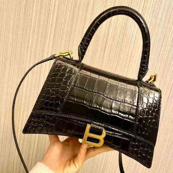 designer bag high level bale'ciga's handbag leather women's early spring fashion versatile home crocodile hourglass messenger
designer bag high level bale'ciga's handbag leather women's early spring fashion versatile home crocodile hourglass messenger