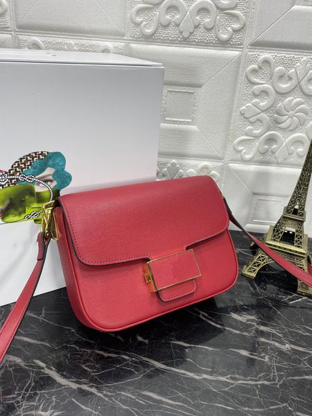 women's fashion shoulder bag genuine leather simple design handbag cell phone bag fine workmanship
women's fashion shoulder bag genuine leather simple design handbag cell phone bag fine workmanship