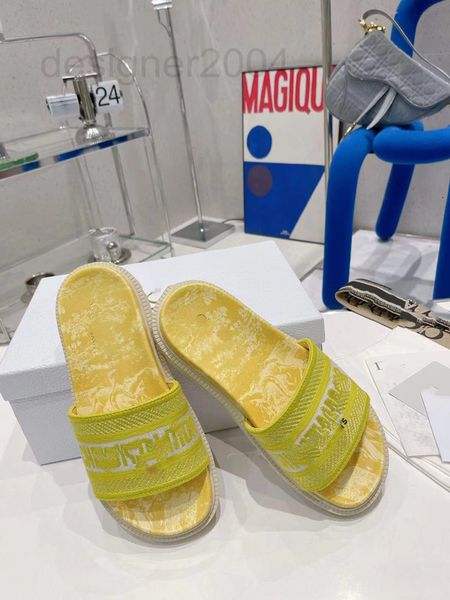 slippers designer fashion slide sandals for men women with original box beach flip flops slipper 0407 85x2, Black
slippers designer fashion slide sandals for men women with original box beach flip flops slipper 0407 85x2, Black