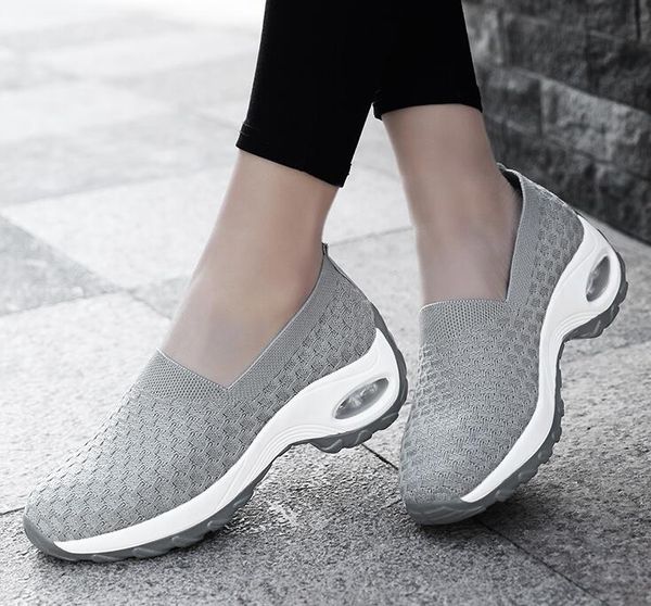 casual shoes designer rhyton sneaker men women shoe straw berry wave mouth print trainer man woman by shoe41
casual shoes designer rhyton sneaker men women shoe straw berry wave mouth print trainer man woman by shoe41