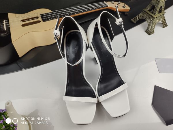 slippers designer fashion italy women shoes slides paris lady designer cotton embroidery low heel floral brocade summer beach sandals flower, Black
slippers designer fashion italy women shoes slides paris lady designer cotton embroidery low heel floral brocade summer beach sandals flower, Black