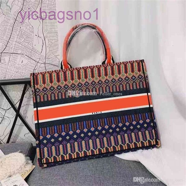 good bags handbags fashion women designer gray white 2022 tiger print embroidery multizzzlor single shoulder large capacity bucket
good bags handbags fashion women designer gray white 2022 tiger print embroidery multizzzlor single shoulder large capacity bucket