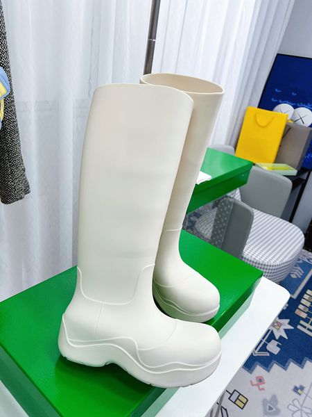 new style women brand platform high boots genuine leather ladies round toes knee rain boots, Black
new style women brand platform high boots genuine leather ladies round toes knee rain boots, Black