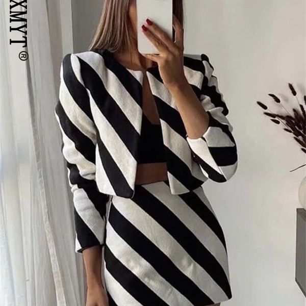 two piece dress klkxmyt summer women 2 pieces sets ol mini skirts blazer suit striped office outfits jacket long sleeve female set 220906, White
two piece dress klkxmyt summer women 2 pieces sets ol mini skirts blazer suit striped office outfits jacket long sleeve female set 220906, White