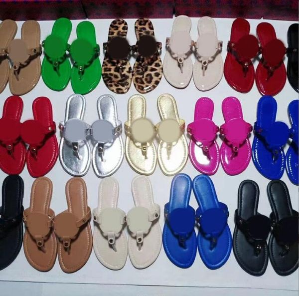 luxurys slippers for women ladies hollowed out sandals pattern flats flip flops loafer fashion tories slides rubber summer outdoor beach sho, Black
luxurys slippers for women ladies hollowed out sandals pattern flats flip flops loafer fashion tories slides rubber summer outdoor beach sho, Black