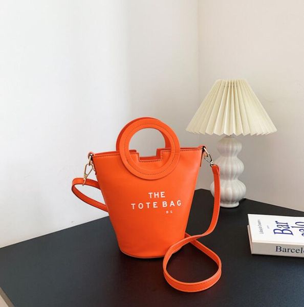 new fashion women's bucket bag fashion foreign trade letter tote simple high-grade shoulder messenger bags
new fashion women's bucket bag fashion foreign trade letter tote simple high-grade shoulder messenger bags