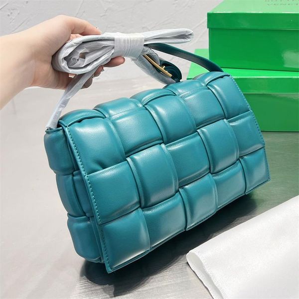 evening bags latest trendy padded cassette intreccio leather cross-body bag women hand-knitted luxury purse fashion flap sponge pillow 2022
evening bags latest trendy padded cassette intreccio leather cross-body bag women hand-knitted luxury purse fashion flap sponge pillow 2022