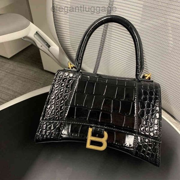 designer handbags fashion balencaigass 2022 home hourglass b bags high version bags's one shoulder messenger crocodile paern versatile
designer handbags fashion balencaigass 2022 home hourglass b bags high version bags's one shoulder messenger crocodile paern versatile