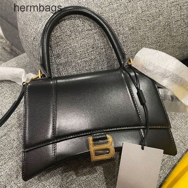 hourglass bag fashion balencaigass bags handbags 2022 spring versatile alligator portable portable small leather kbf7
hourglass bag fashion balencaigass bags handbags 2022 spring versatile alligator portable portable small leather kbf7