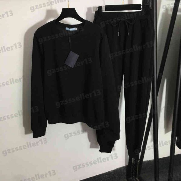 designer women tracksuits outfit jogging suit fashion brand 3d triangle pattern letter logo pullover sweater and casual sweatpants two piece, Gray
designer women tracksuits outfit jogging suit fashion brand 3d triangle pattern letter logo pullover sweater and casual sweatpants two piece, Gray