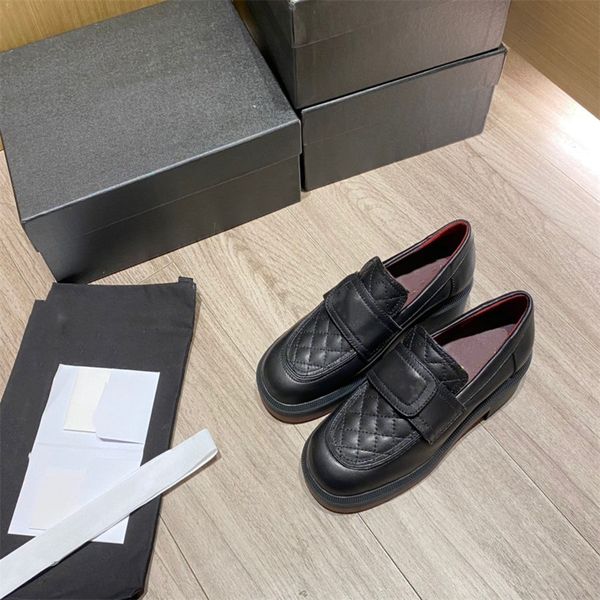 autumn spring slipper new casual shoes rhombus checkered loafer single shoe embroidery craft hardware logo size 35-40, Black
autumn spring slipper new casual shoes rhombus checkered loafer single shoe embroidery craft hardware logo size 35-40, Black