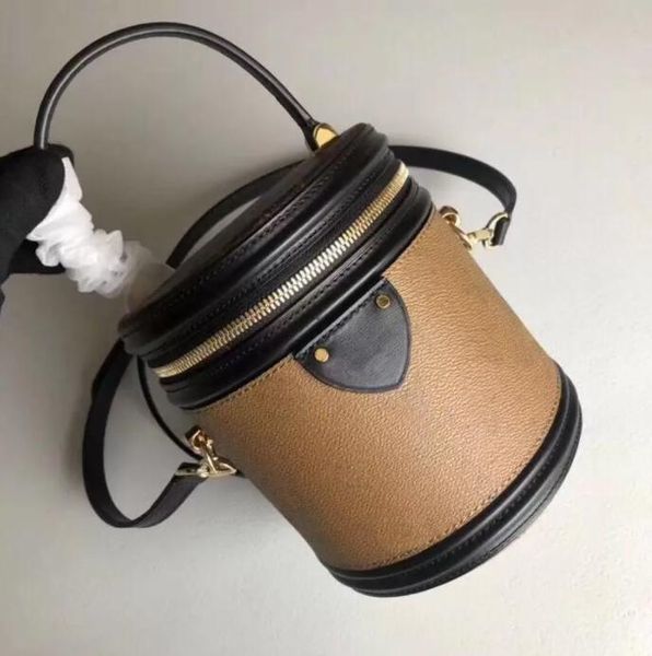hobo cosmetic bags & cases designer luxury women's rich barrels genuine leather classic presbyopic handbags borsess cannes petit noe mo
hobo cosmetic bags & cases designer luxury women's rich barrels genuine leather classic presbyopic handbags borsess cannes petit noe mo