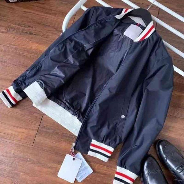 22ss mens jacket designer coat embroidered armband zipper jackets men nylon casual stand collar cardigan coats, Black;brown
22ss mens jacket designer coat embroidered armband zipper jackets men nylon casual stand collar cardigan coats, Black;brown