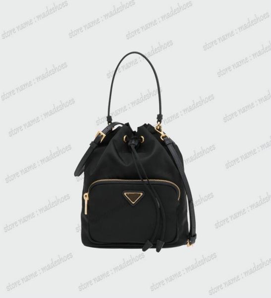 black duet drawstring shoulder bags nylon bucket bag women's metal triangle logo re-nylon crossbody for ladies logo-print fabric desert
black duet drawstring shoulder bags nylon bucket bag women's metal triangle logo re-nylon crossbody for ladies logo-print fabric desert