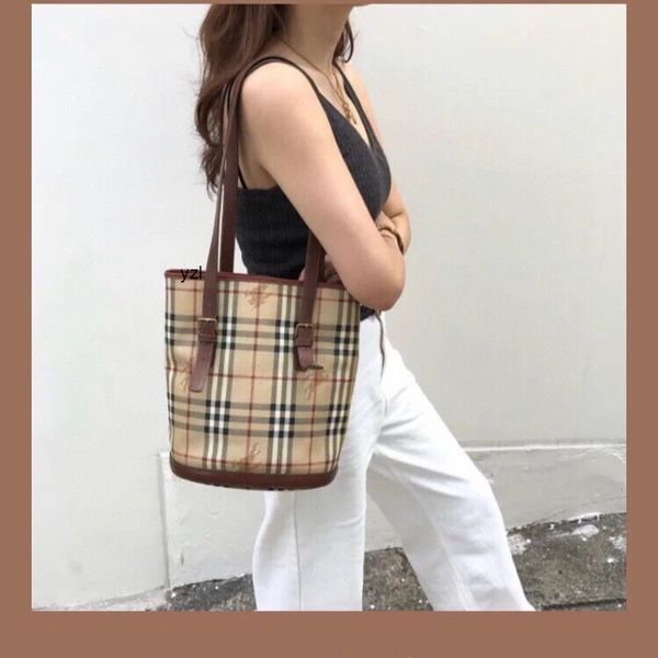 designer luxury burbrerity bags for women brown crossbody handbags vintage burbrery leather wallet paris plaid the totes bag fashion purses
designer luxury burbrerity bags for women brown crossbody handbags vintage burbrery leather wallet paris plaid the totes bag fashion purses