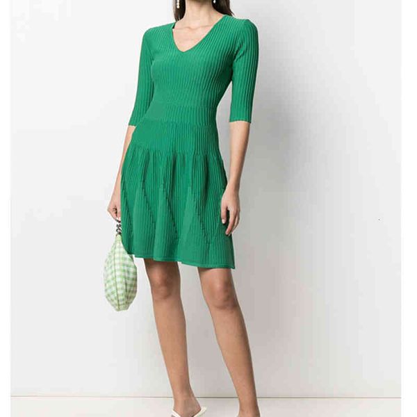 casual dresses french single pk spring and summer women's v-neck knitted tower skirt dress, Black;gray
casual dresses french single pk spring and summer women's v-neck knitted tower skirt dress, Black;gray