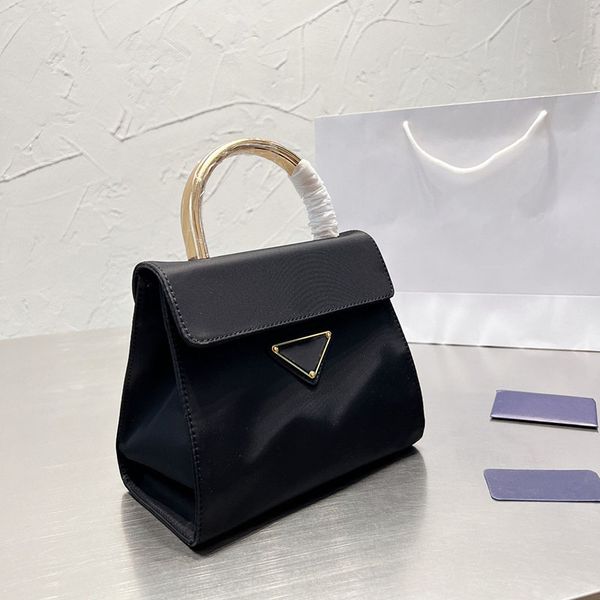 women simple vegetable basket tote bag classic flap fashion calfskin quilted metal handle luxury designer handbag trend cosmetic bag coin pu
women simple vegetable basket tote bag classic flap fashion calfskin quilted metal handle luxury designer handbag trend cosmetic bag coin pu