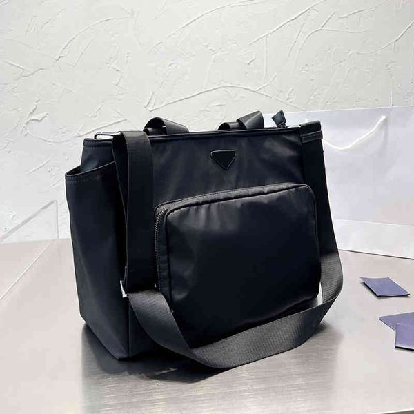 tote bag designer totes bag women handbag luxury nylon shopping bags casual large capacity shoulder purses solid color 220906
tote bag designer totes bag women handbag luxury nylon shopping bags casual large capacity shoulder purses solid color 220906