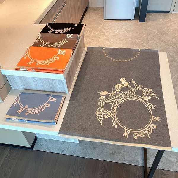 23ss 5color luxury brand cashmere scarves women winter warm shawls wrap letter design bufanda thick blanket thicken scarf neckerchiefs, Blue;gray
23ss 5color luxury brand cashmere scarves women winter warm shawls wrap letter design bufanda thick blanket thicken scarf neckerchiefs, Blue;gray