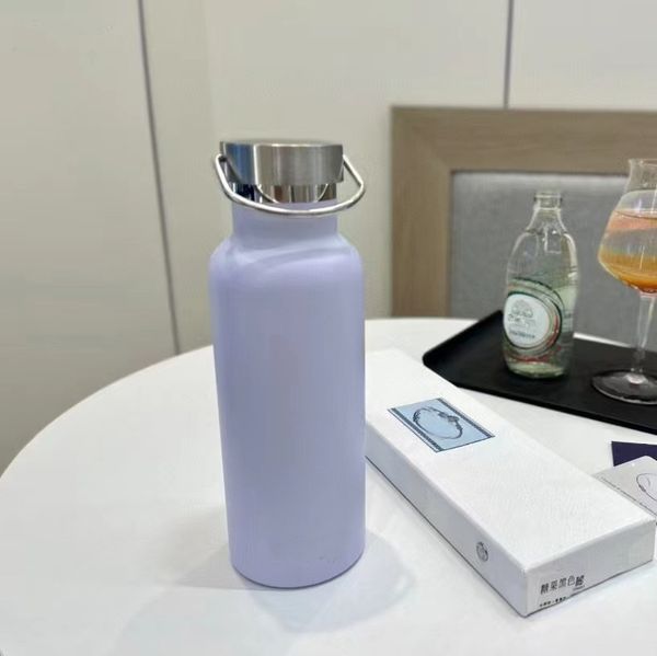 brand designer vacuum cup outdoor portable water bottle food grade 304 stainless steel tumblers luxury car cups christmas party wedding birt
brand designer vacuum cup outdoor portable water bottle food grade 304 stainless steel tumblers luxury car cups christmas party wedding birt
