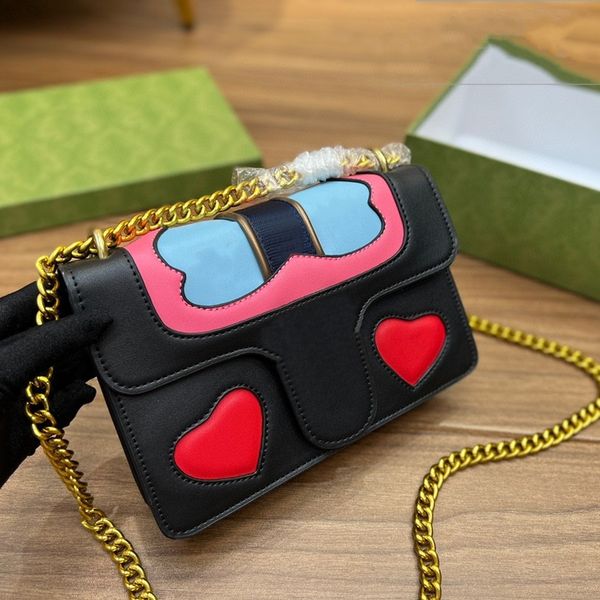 chain luxury designer bag wallet cross body shoulder purse fashion lady shopping chain handbag women letter popular totes red heart pattern
chain luxury designer bag wallet cross body shoulder purse fashion lady shopping chain handbag women letter popular totes red heart pattern
