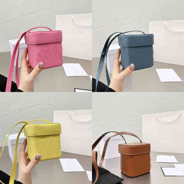 shopping bags strap box bag luxury designer famous shoulder quilted pattern cross body mini genuine leather cosmetic vanity handbags purses
shopping bags strap box bag luxury designer famous shoulder quilted pattern cross body mini genuine leather cosmetic vanity handbags purses