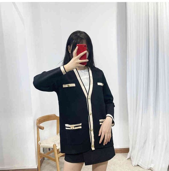 women's jackets fadan autumn and winter women's wear french elegant color contrast v-neck knitted cardigan small fragrance classic, Black;brown
women's jackets fadan autumn and winter women's wear french elegant color contrast v-neck knitted cardigan small fragrance classic, Black;brown