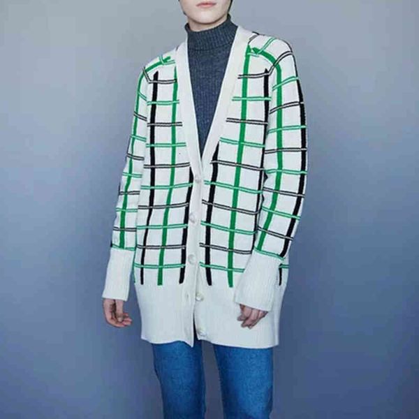 women's knits tees special sale non refundable and exchangeable color contrast checked wool blended knitted cardigan, White
women's knits tees special sale non refundable and exchangeable color contrast checked wool blended knitted cardigan, White