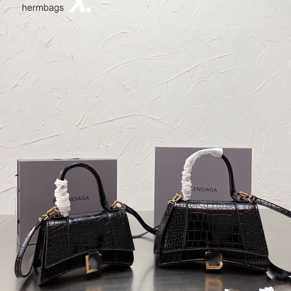 balencaigass bags hourglass handbags bag crocodile fashion b-mark cowhide summer versatile handbag one shoulder 13yo
balencaigass bags hourglass handbags bag crocodile fashion b-mark cowhide summer versatile handbag one shoulder 13yo