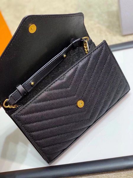 wallets luxurys designers wallet quilted womens original brand mens ladies fashion black gold caviar genuine leather card chain bag with box, Red;black
wallets luxurys designers wallet quilted womens original brand mens ladies fashion black gold caviar genuine leather card chain bag with box, Red;black