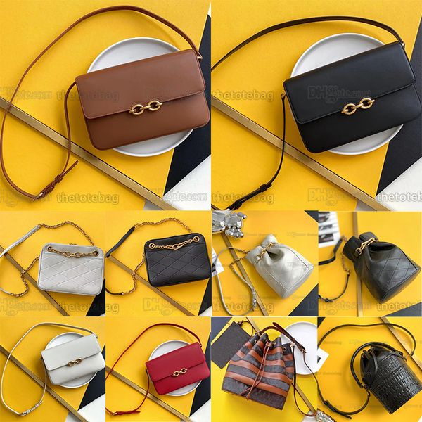 le maillon satchel bag smooth leather flap curb-link chain detail shoulder bag quilted lambskin hook supple bucket bags luxurys designer met
le maillon satchel bag smooth leather flap curb-link chain detail shoulder bag quilted lambskin hook supple bucket bags luxurys designer met