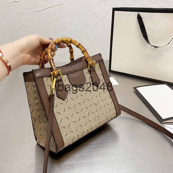 evening bags ladies giccu shopping bag quality retro letter prints crossbody handbag ebony color cow leather shoulder back bags
evening bags ladies giccu shopping bag quality retro letter prints crossbody handbag ebony color cow leather shoulder back bags