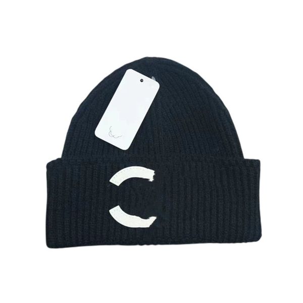 designer brand men's beanie hats women's autumn and winter trend outdoor warm knitted hats, Blue;gray
designer brand men's beanie hats women's autumn and winter trend outdoor warm knitted hats, Blue;gray