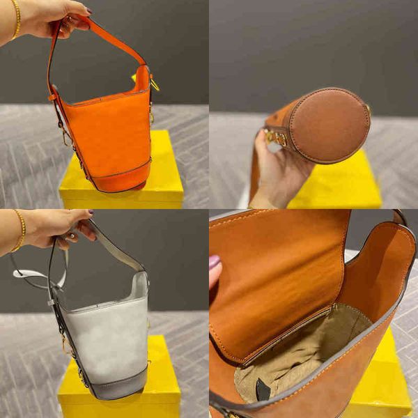 evening bag bucket bag 3-colour designer luxury shoulder crossbody tote women's fashion leather handbag shoulder messengers purses 2207
evening bag bucket bag 3-colour designer luxury shoulder crossbody tote women's fashion leather handbag shoulder messengers purses 2207