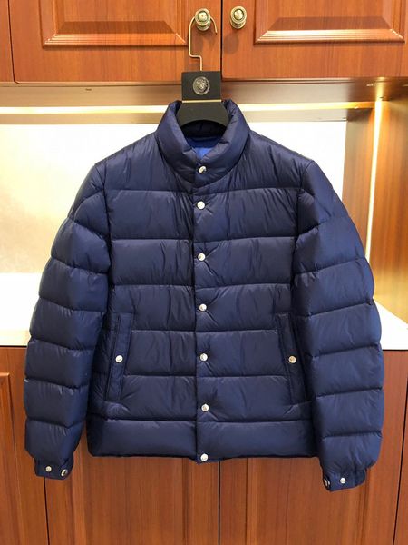 mens down jacket hooded autumn and winter men women windbreaker coat jackets luxury with zippers warm printed outwears designer 2023 coats, Black
mens down jacket hooded autumn and winter men women windbreaker coat jackets luxury with zippers warm printed outwears designer 2023 coats, Black