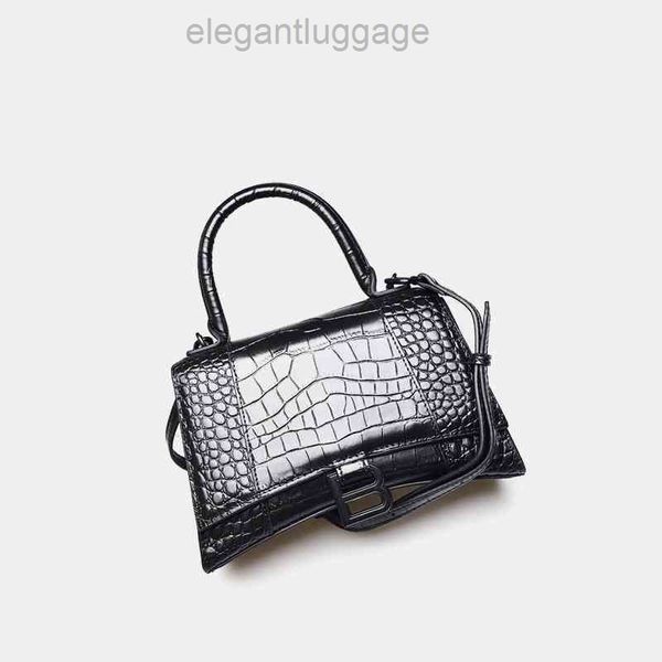 designer handbags fashion balencaigass bag b family small bags's b-shaped hourglass leather crocodile retro simple uhw8
designer handbags fashion balencaigass bag b family small bags's b-shaped hourglass leather crocodile retro simple uhw8