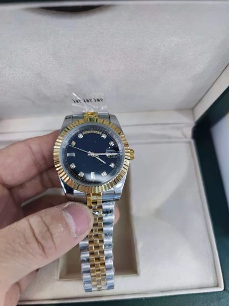 with original box luxury fashion watches 8k gold diamond dial & bezel 18038 automatic mens men's watch 20288, Slivery;brown
with original box luxury fashion watches 8k gold diamond dial & bezel 18038 automatic mens men's watch 20288, Slivery;brown