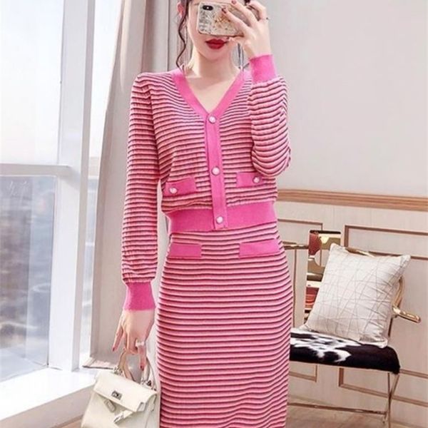 two piece dress autumn striped pink knitted skirt sets women runway design vneck long sleeve cardigan sweater midi skirts two piece set 2209, White
two piece dress autumn striped pink knitted skirt sets women runway design vneck long sleeve cardigan sweater midi skirts two piece set 2209, White