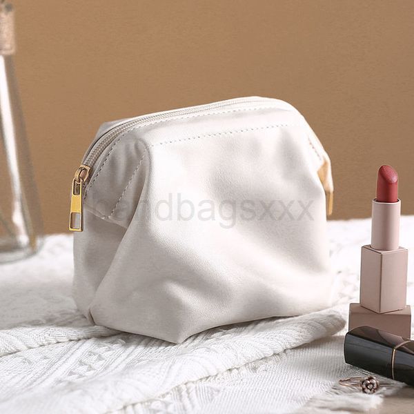 new simple makeup bag high color solid portable skin care products multi-functional concealed storage
new simple makeup bag high color solid portable skin care products multi-functional concealed storage