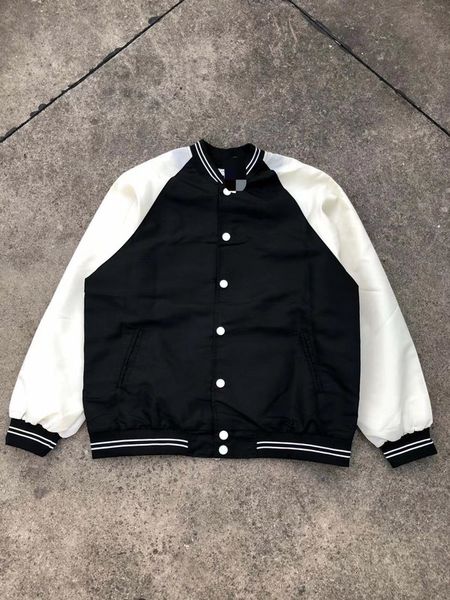 women's jackets designer ce's 22 new capsule series has letters and rivets at the back. the beball jacket is smooth silk mub9, Black;brown
women's jackets designer ce's 22 new capsule series has letters and rivets at the back. the beball jacket is smooth silk mub9, Black;brown
